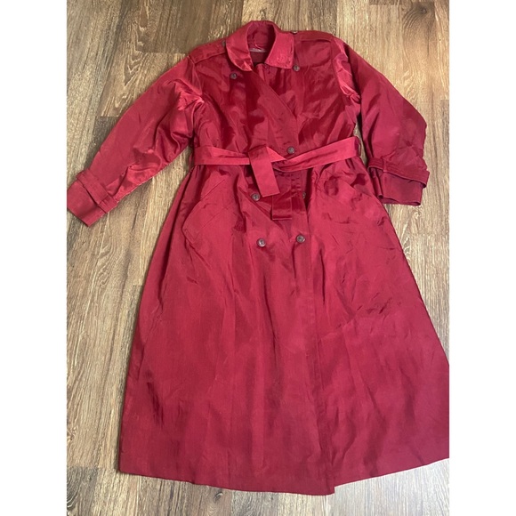 London Fog burgundy red long belted trench coat - Picture 6 of 12